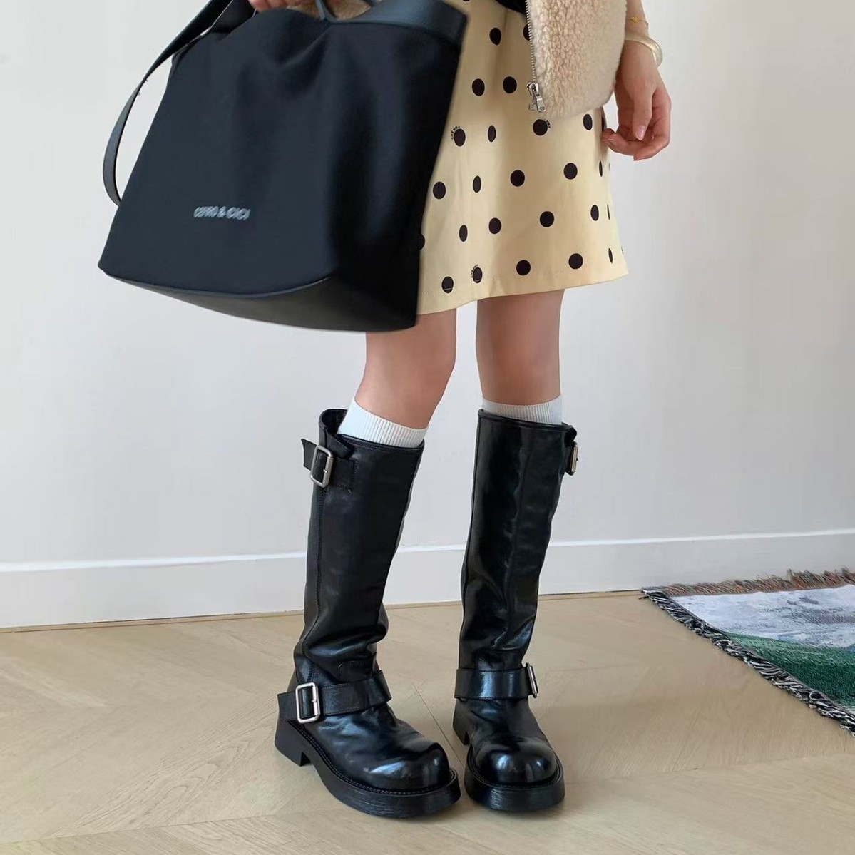 女性ベルトバックル装飾ロングブーツワイドレッグですが膝上では - Leather Classic Strap のレビューと価格